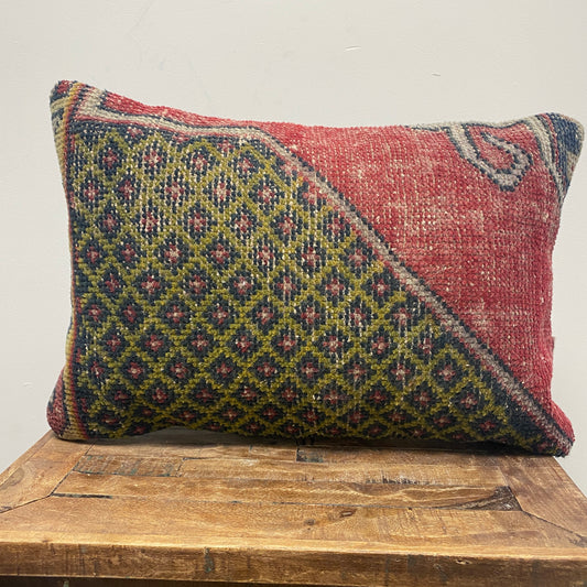 Vintage Turkish Kilim Pillow -DIAMOND BEAUTY